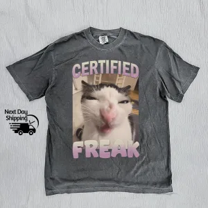 Funny Certified Freak Cat Meme Graphic Vintage Funny Cat Retro Tee Cat Lovers Funny Teenager  T-Shirt